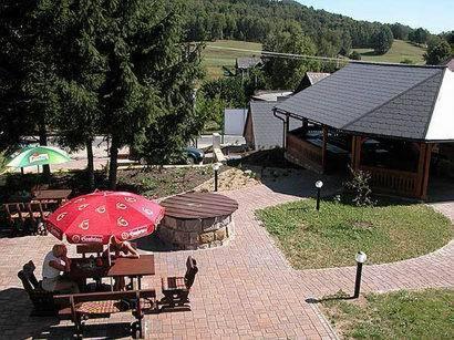 Restaurace A Penzion Ceska Hospoda Heřmanice Extérieur photo