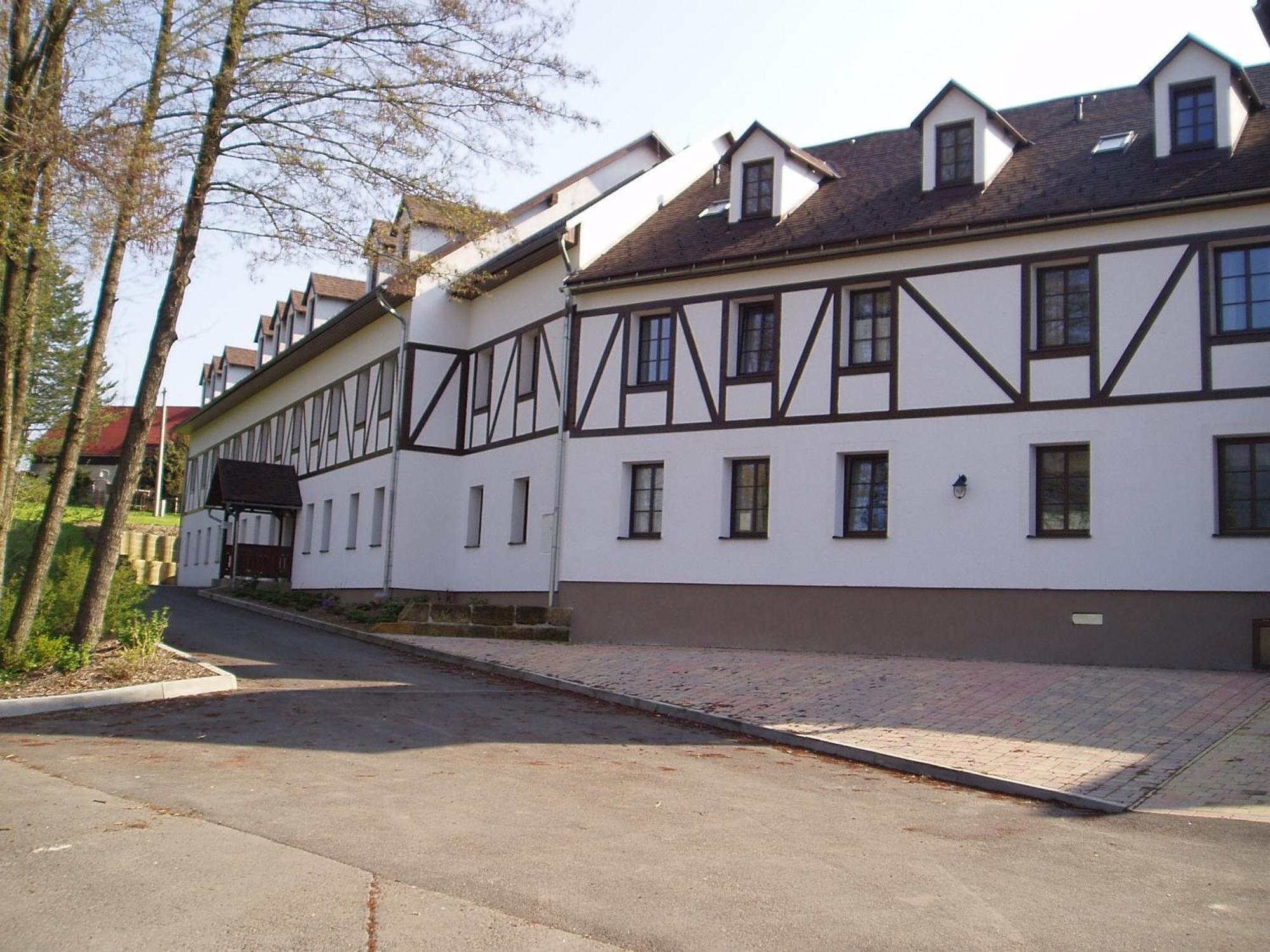 Restaurace A Penzion Ceska Hospoda Heřmanice Extérieur photo